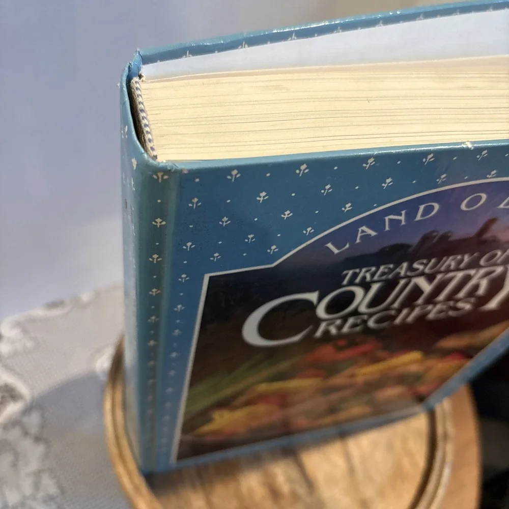 Vintage Land O Lakes Treasury of Country Recipes Hardcover Cookbook